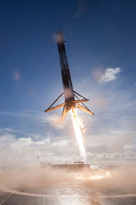 Watching A SpaceX Rocket Land On A Drone Barge Never Gets Old | Gizmodo ...