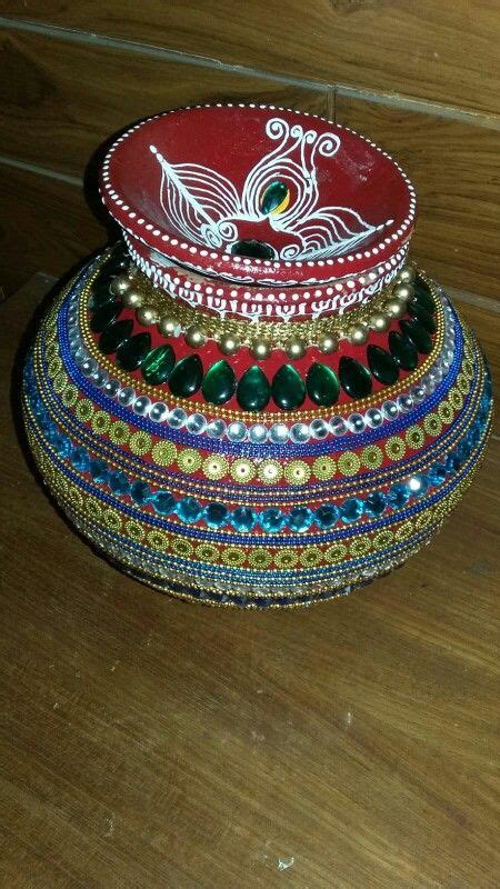 Decorative matki for indian wedding | Pot designs, Thali decoration ideas, Acrylic rangoli