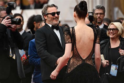 Oscars 2020: Joaquin Phoenix and Rooney Mara Walk Red Carpet Together