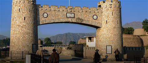 Khyber Pass, KPK: History, Tourist Attractions & More! | Zameen Blog