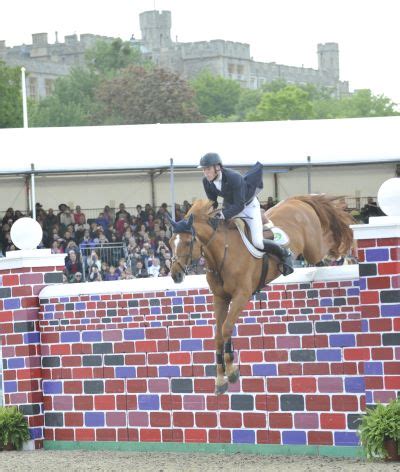 Puissance and Dressage Masterclass come to Royal Windsor Horse Show | HorseShowJumping