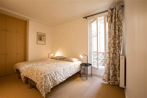 2 bedrooms with wunderful view of the Eiffel Tower - Host in Paris