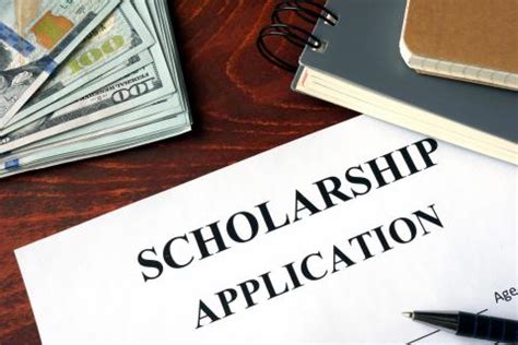 Finding and Applying to the Best College Scholarships: A Resource Guide ...