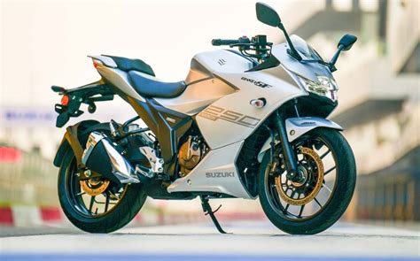 Suzuki Gixxer 250R Imagined In A Speculative Rendering