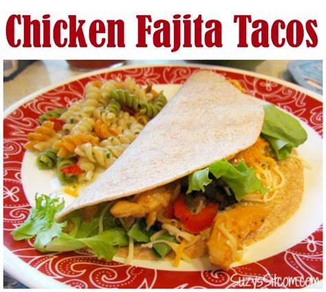 Easy Chicken Fajita Tacos Recipe