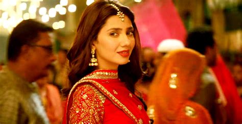 Mahira Khan Raees Movie Stills 3 : mahira khan photos - photo 8 from album mahira khan raees ...