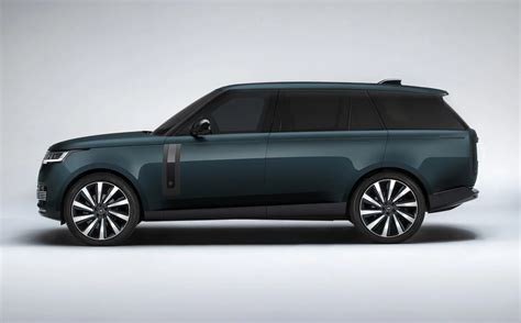 2023 Range Rover gains 606-hp V-8, more personalization