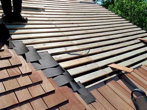 Cedar Shingles & Shakes Roofing Costs, Plus Pros & Cons – Home ...