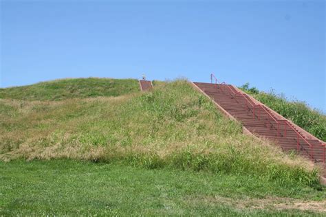 Cahokia Mounds in Illinois - Spiritual Travels