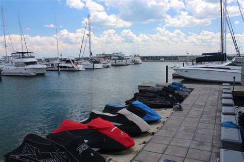 Waukegan Harbor & Marina in Waukegan, IL, United States - Marina Reviews - Phone Number ...