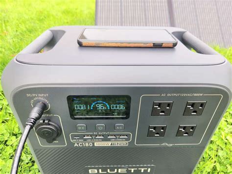 BLUETTI AC180 charged by BLUETTI PV350 solar panel charging phone and ...