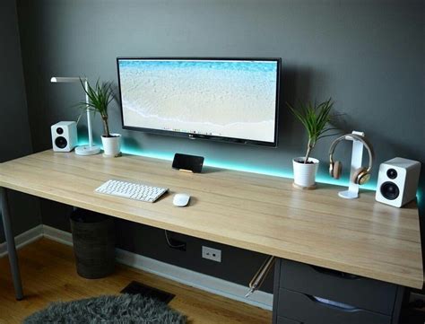 freetoplaymmorpgsboard.com | Home office setup, Diy computer desk, Home office design