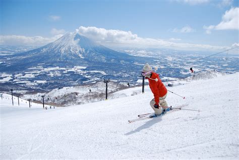 Sapporo Kokusai Ski Resort (Shuttle Bus) in Hokkaido | Pelago