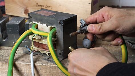 DIY Spot Welding Machine - YouTube