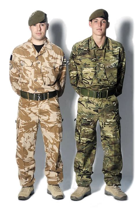 Britischen Soldat Kleid Britischen Wüste Camo Kampf Solider Cs95 Hosen ...