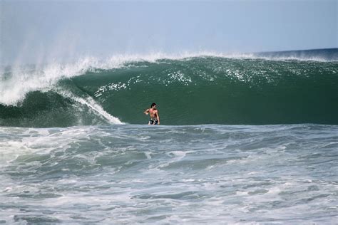 Palm Beach Surf Guide: Where to Park & Paddle Out