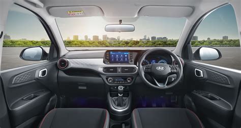 Grand i10 : Interior | Sedan | Hyundai Middle East