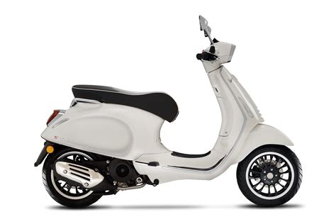 Vespa Sprint 125: price, consumption, colors