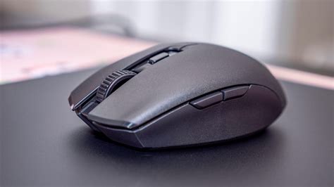 Razer Orochi V2 review: Great little ultralight wireless mouse for laptop gamers - CNET