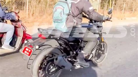 Bajaj-Triumph 350cc Roadster Spied Ahead of India Launch, Reveals Details - autoX