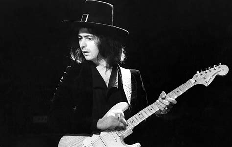 Guitar Legends: Ritchie Blackmore – the outspoken and mysterious guitar ...