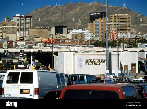 US-Mexican border between El Paso, Texas, and Ciudad Juarez, Chihuahua Stock Photo - Alamy