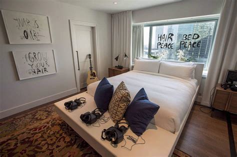 John and Yoko Bed-in, Fairmont The Queen Elizabeth Hotel - Montreal, Canada – CELLOPHANELAND*