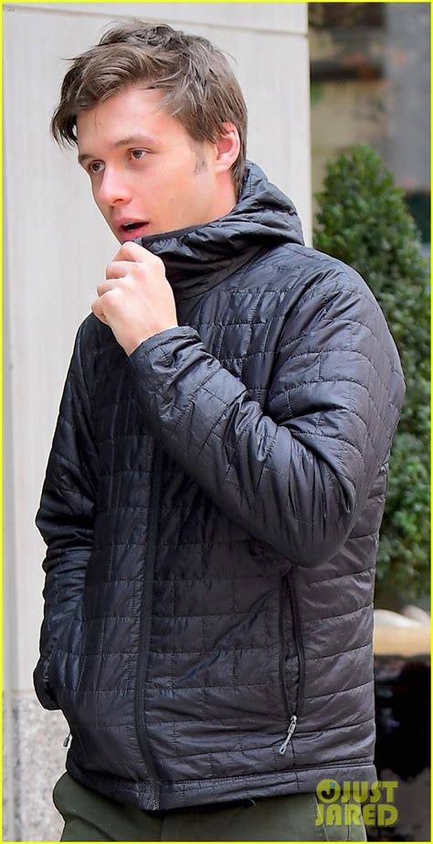 'Love, Simon' Star Nick Robinson Stays Warm for Big Apple Stroll ...