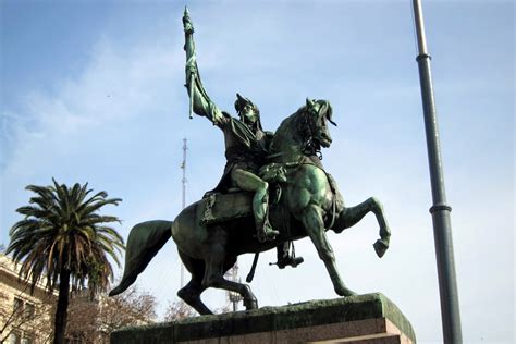 Corrientes Artística.: Monumento ecuestre al General Manuel Belgrano. Plaza de Mayo, obra de ...