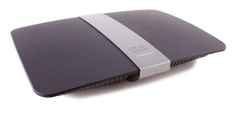 Cisco Linksys E4200 v2 Maximum Performance Dual-Band N900