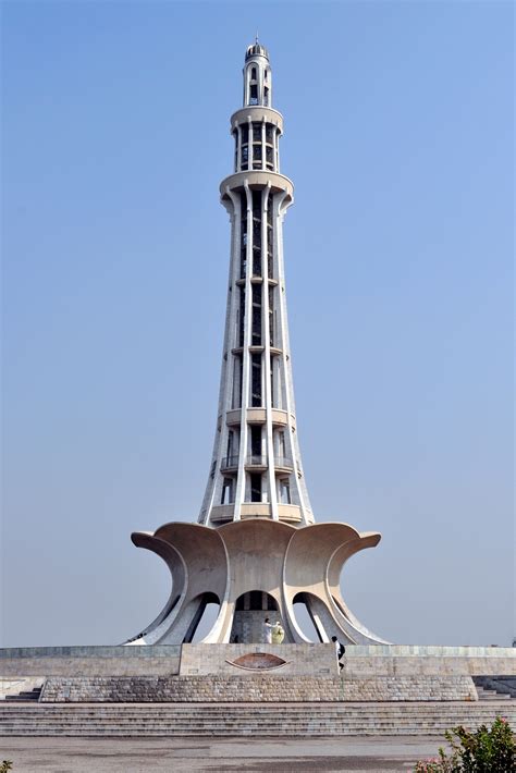 Minar-e-Pakistan Historical Facts and Pictures | The History Hub