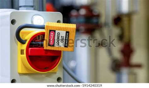 546 Lockout Tagout Images, Stock Photos, 3D objects, & Vectors ...