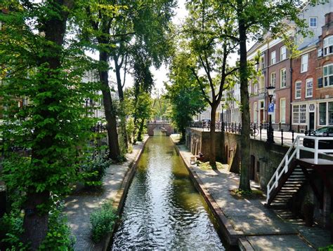 Canal in the old city of Utrecht in the Netherlands : europe