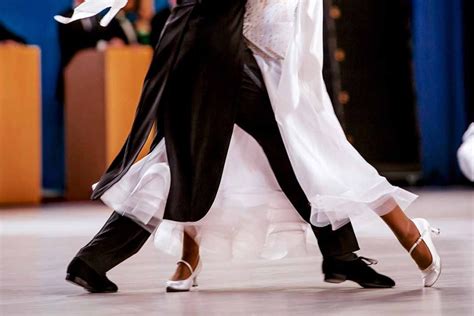 Dance Course: Viennese Waltz – Art Is Motion