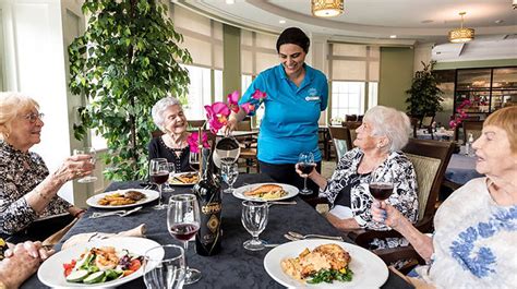 Villas Senior Living NJ offers the best in concierge living for older adults. An elegant and ...