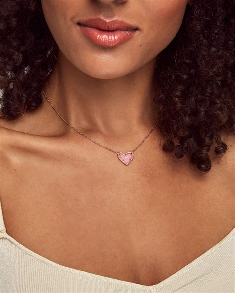 Ari Heart Rose Gold Short Pendant Necklace in Pink Drusy | Kendra Scott