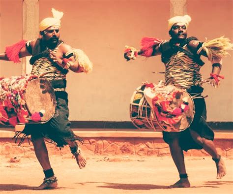 Dollu kunitha- Karnataka famous dance