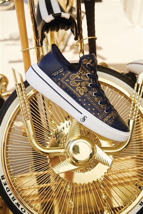 High On Style: Skechers & Snoop Dogg Join Forces For Sneaker Collection ...