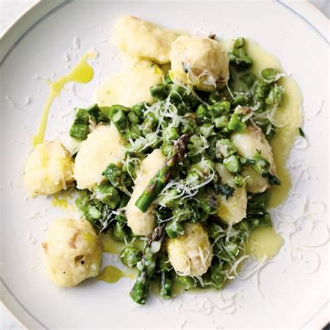 Jamie Oliver's Easy Rustic Gnocchi | Recipe | Jamie oliver recipes ...