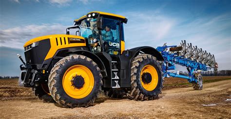 The JCB Fastrac as us feeling some serious Spring fever! #FastracFriday | Tractors, Farm ...