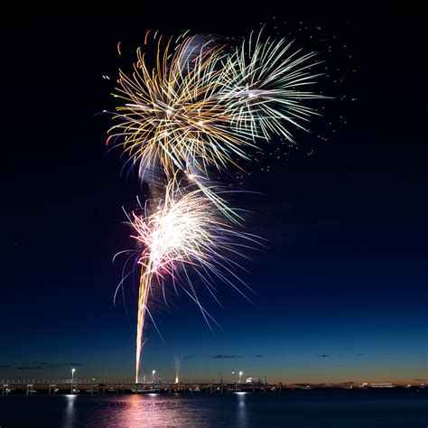 Fireworks | 2012 New year fireworks at Glenelg Jetty Adelaid… | Flickr
