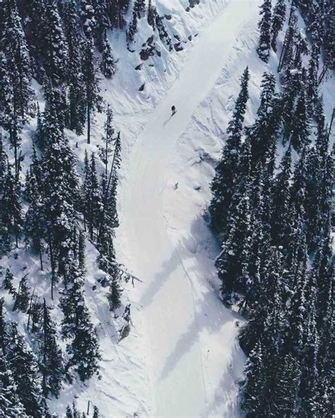 How To Have An Incredible Ski Season In Canada - A World to Travel