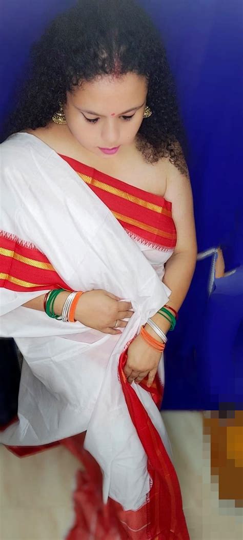 Traditional bengali dress. : r/BangladeshGoneSexy