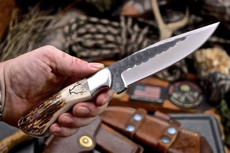 Skinner Knife With Antler Handle And Scrimshaw on handle in 2020 ...