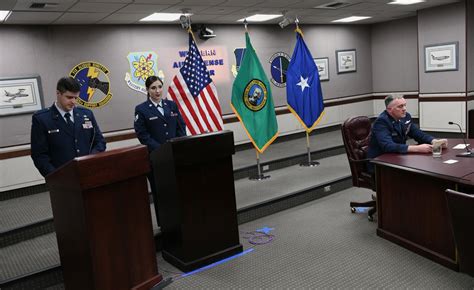 DVIDS - Images - Washington Air National Guard Awards Ceremony [Image 6 of 6]