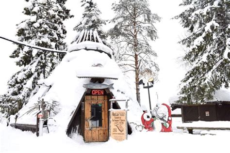 Rovaniemi: Santa Claus Village Guided Tour with Transfer | GetYourGuide