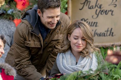 Top 10 Hallmark Holiday Movies To Watch All Year | Sarah Scoop