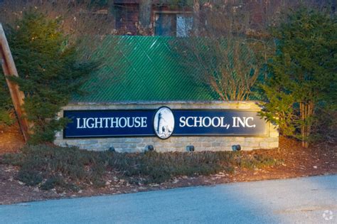 Lighthouse School, Rankings & Reviews - Homes.com