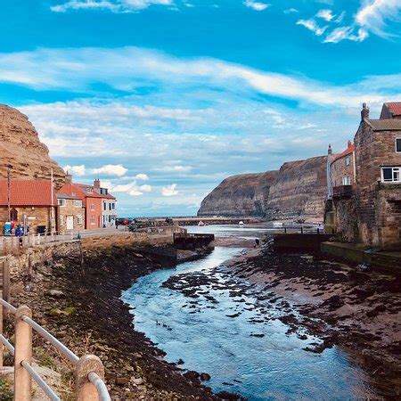 Staithes Beach - 2021 All You Need to Know Before You Go (with Photos) - Staithes, England ...