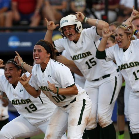 College Softball World Series 2014: Day 3 Results, Highlights, Twitter ...